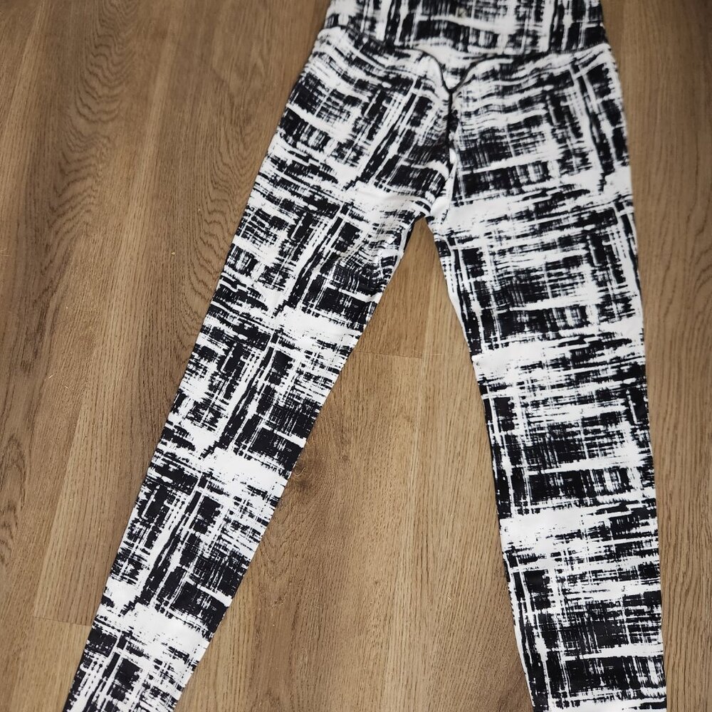 Buffbunny Collection, Size M Leggings - image 2